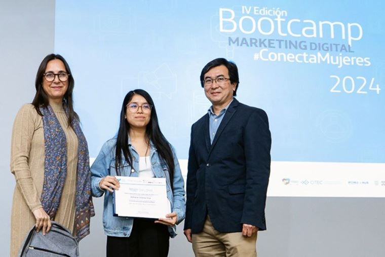 Peruana triunfa en América Latina con su emprendimiento de moda para mujeres de baja estatura