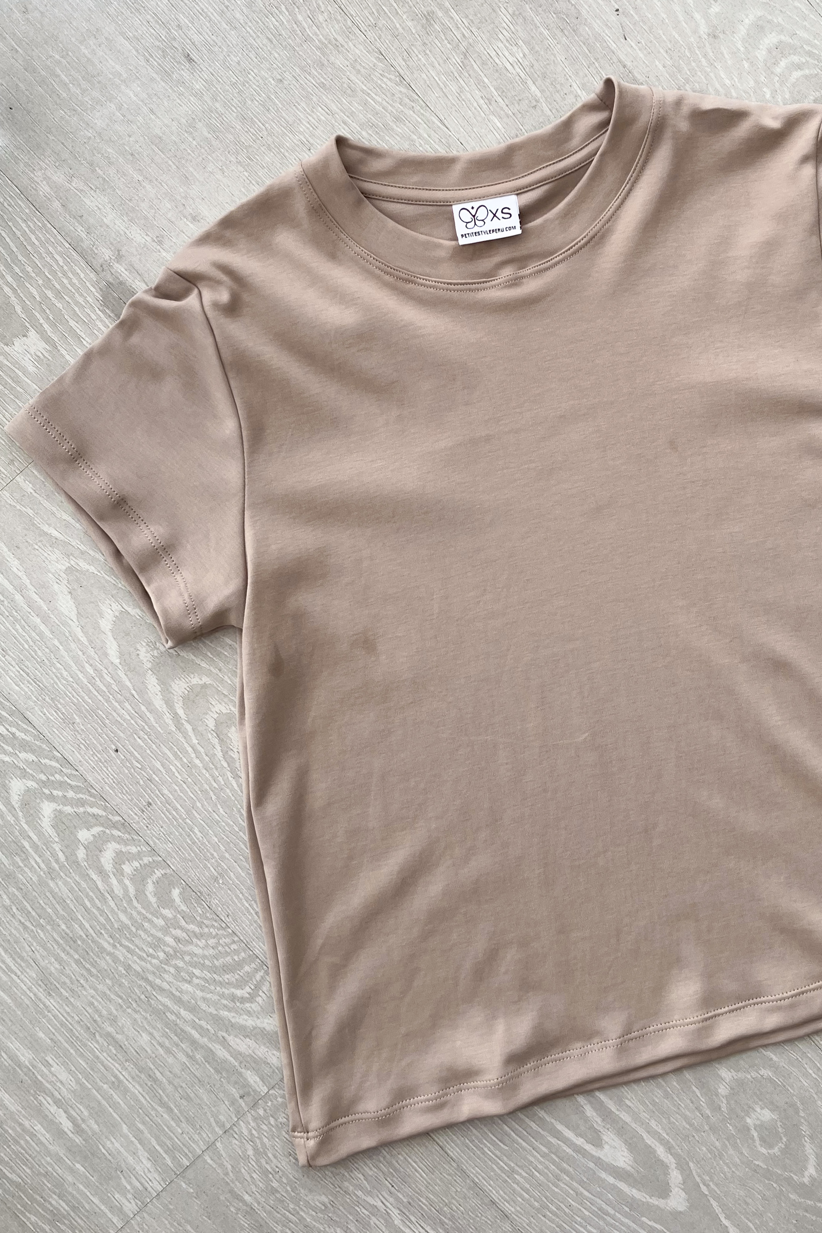 Polo Básico Petite Isa - Moca