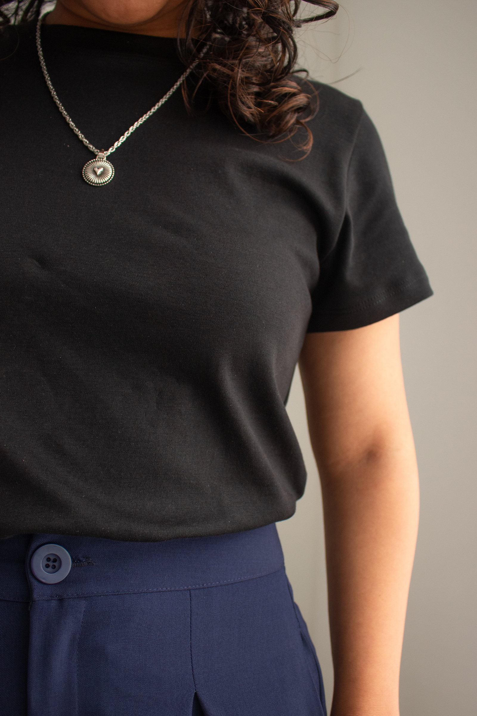 Polo Básico Petite Isa - Negro