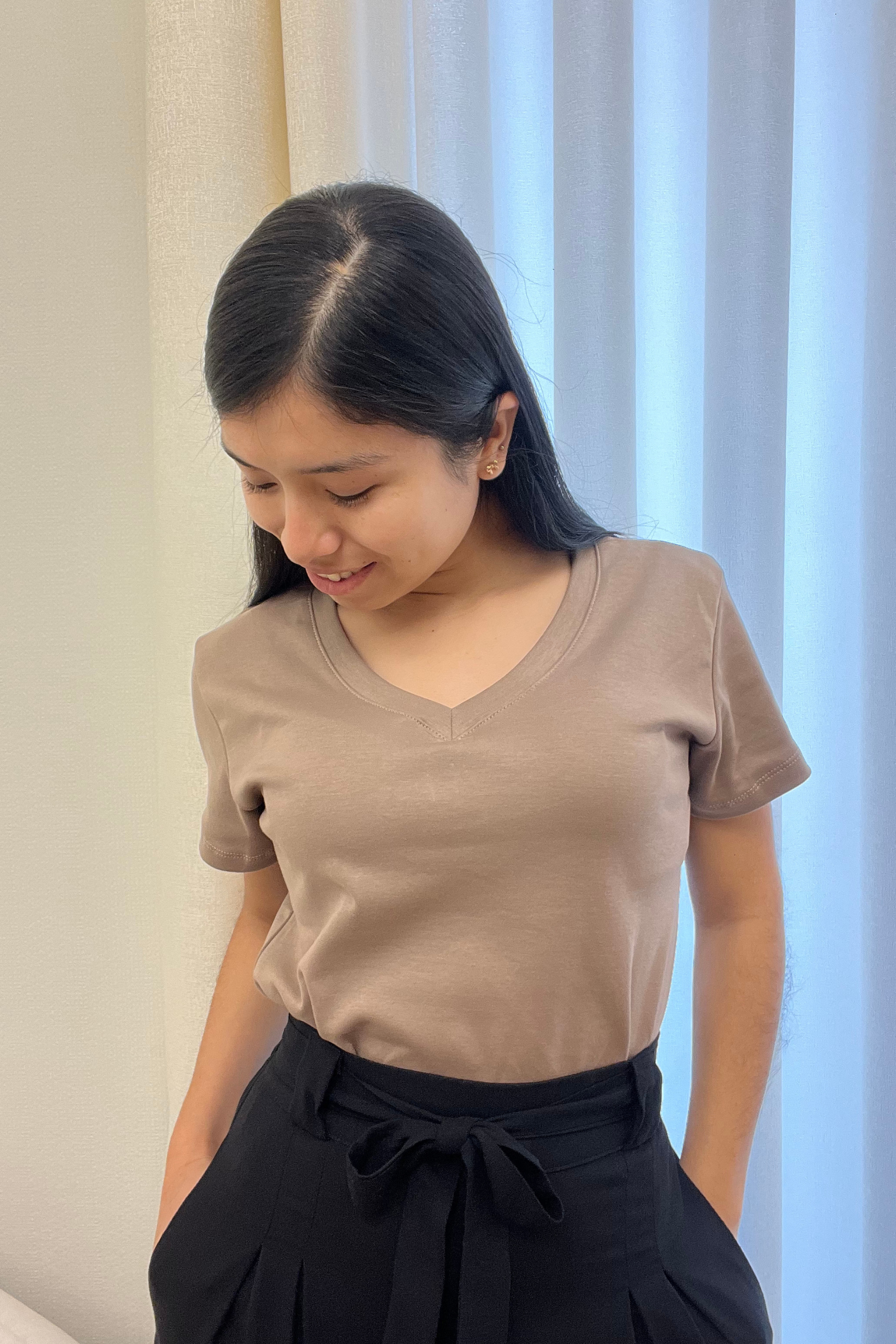Polo Básico Petite Emma - Moca