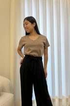 Polo Básico Petite Emma - Moca